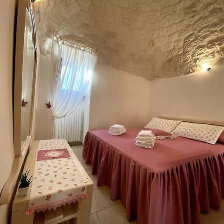 Valle D'Itria Trullo Sovrano Sul Monte Cisternino Exterior foto